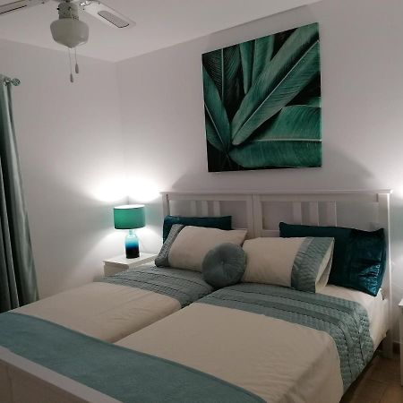 Castillo Holiday Apartament- Puerta Del Sol 191 كاليتا ذي فوستي المظهر الخارجي الصورة