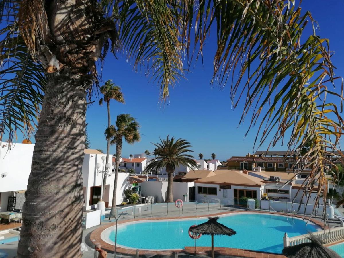Castillo Holiday Apartament- Puerta Del Sol 191 كاليتا ذي فوستي المظهر الخارجي الصورة