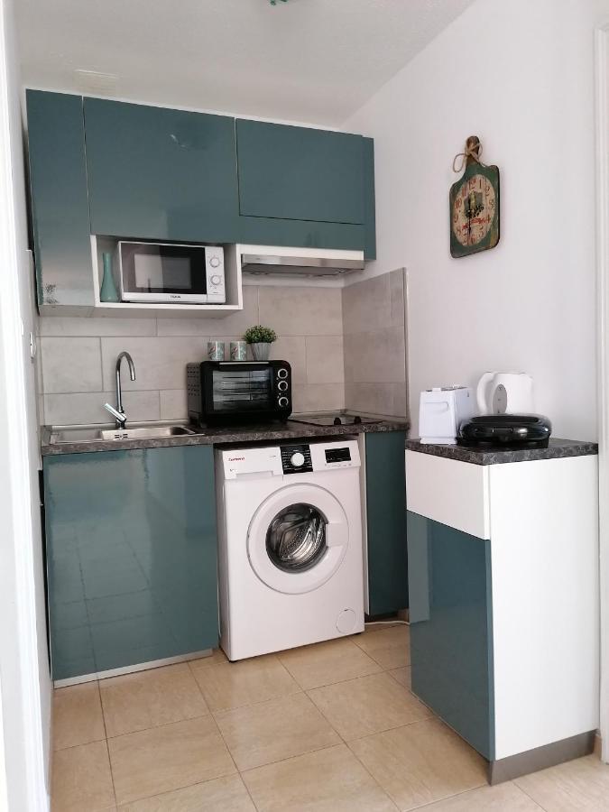 Castillo Holiday Apartament- Puerta Del Sol 191 كاليتا ذي فوستي المظهر الخارجي الصورة