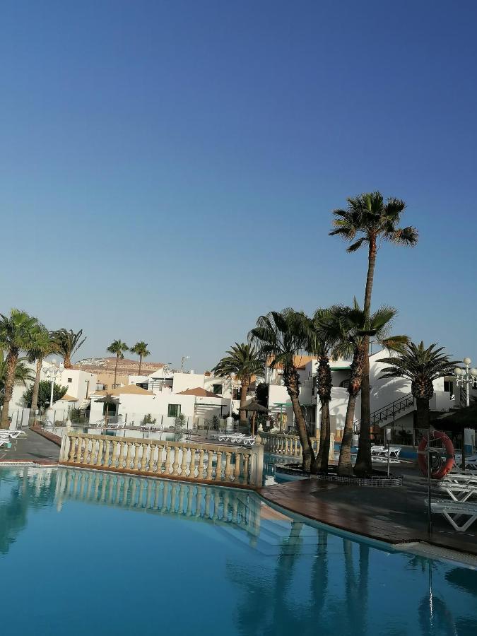 Castillo Holiday Apartament- Puerta Del Sol 191 كاليتا ذي فوستي المظهر الخارجي الصورة
