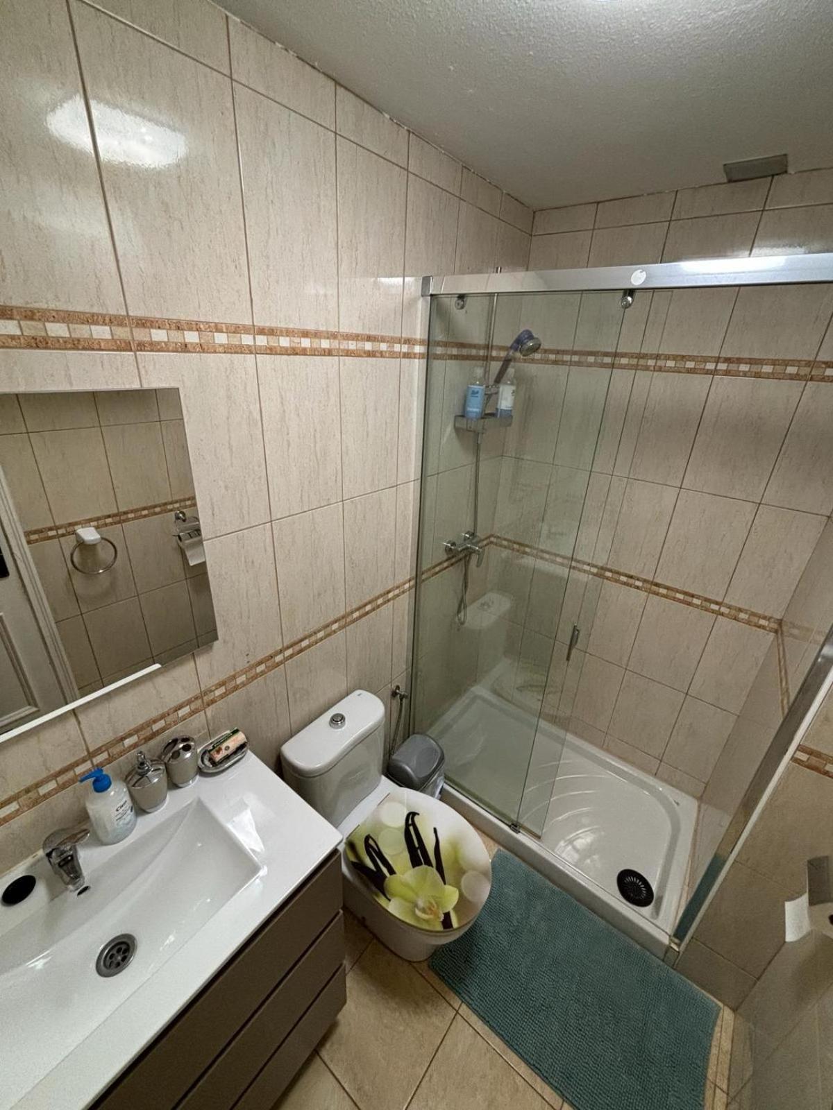 Castillo Holiday Apartament- Puerta Del Sol 191 كاليتا ذي فوستي المظهر الخارجي الصورة